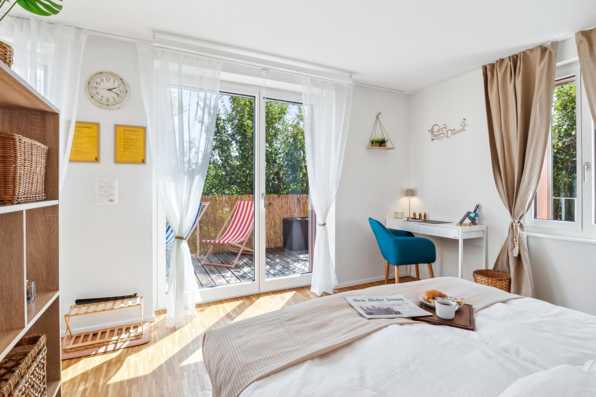 Business I Family Apartment I 1-4 Personen - Aare Blick, Nahe Altstadt I Beamer - 99" Leinwand I Terrassen Lounge Und Parkplatz Brugg  Luaran gambar