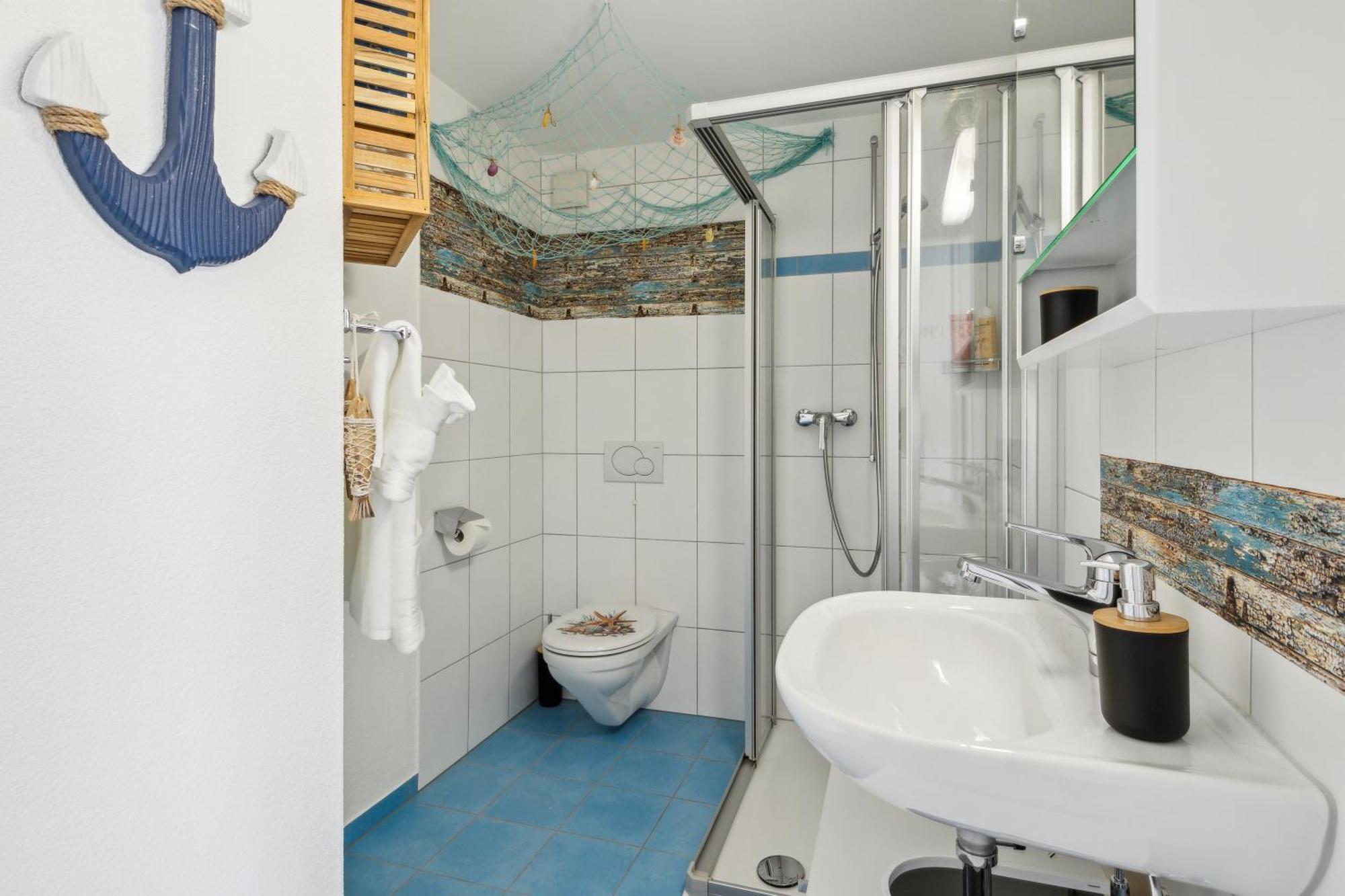 Business I Family Apartment I 1-4 Personen - Aare Blick, Nahe Altstadt I Beamer - 99" Leinwand I Terrassen Lounge Und Parkplatz Brugg  Luaran gambar